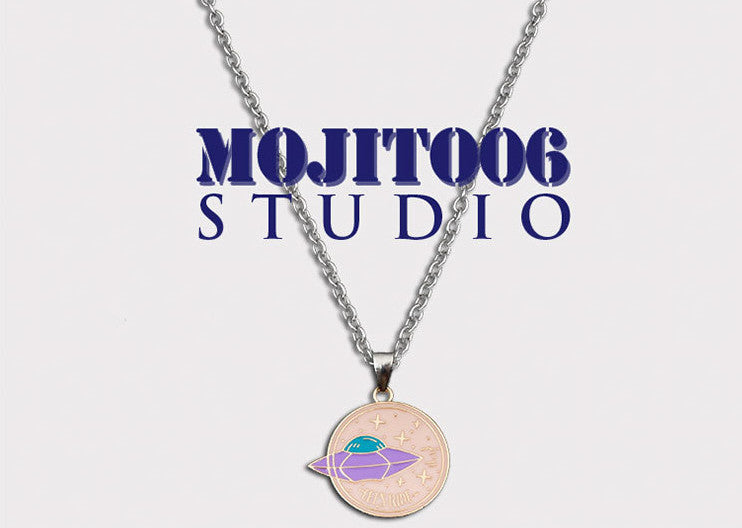 🛸 UFO Pendant Necklace – Subtle Signal. Stellar Style.