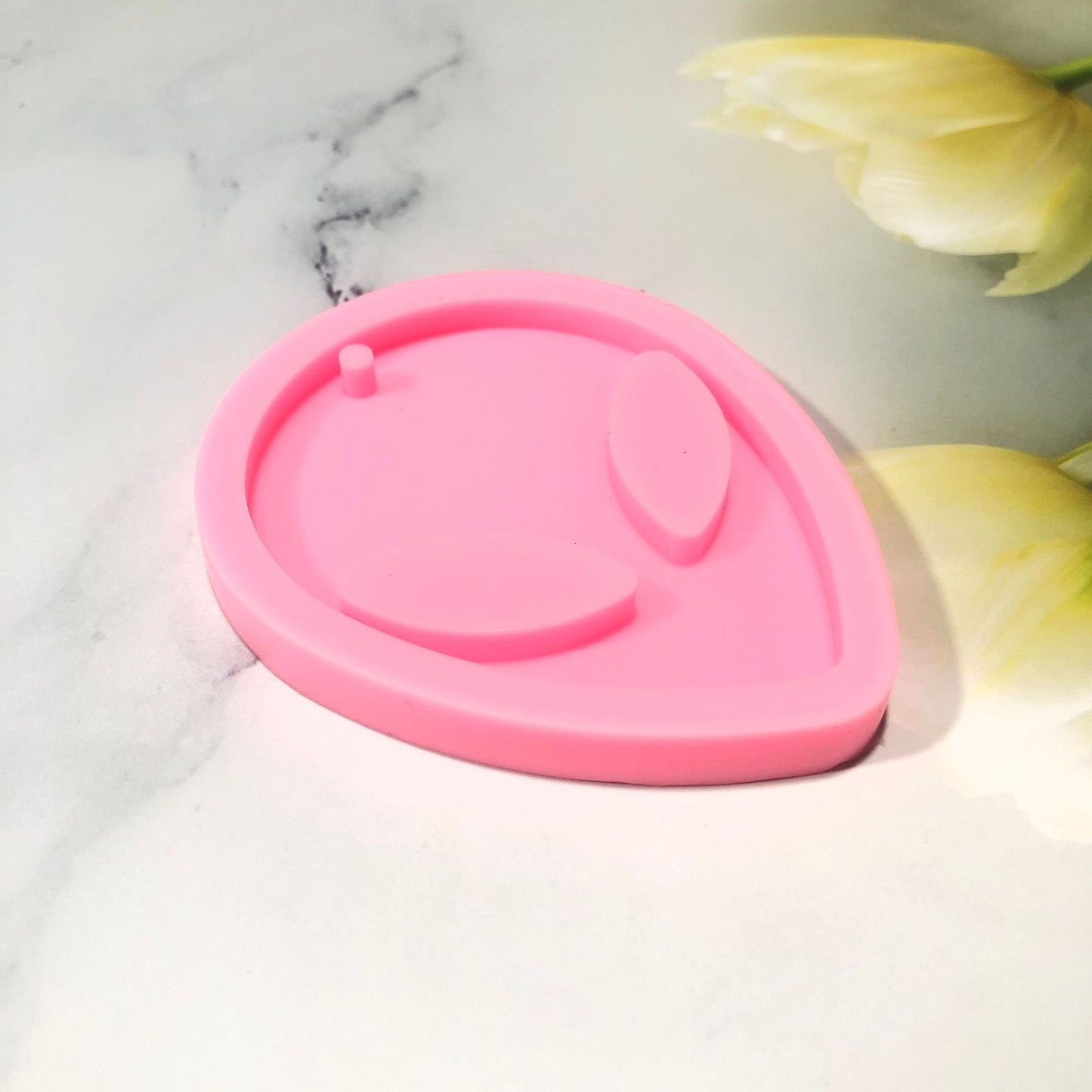 Silicone Alien Head Mold – Where Aliencore Meets Cottagecore