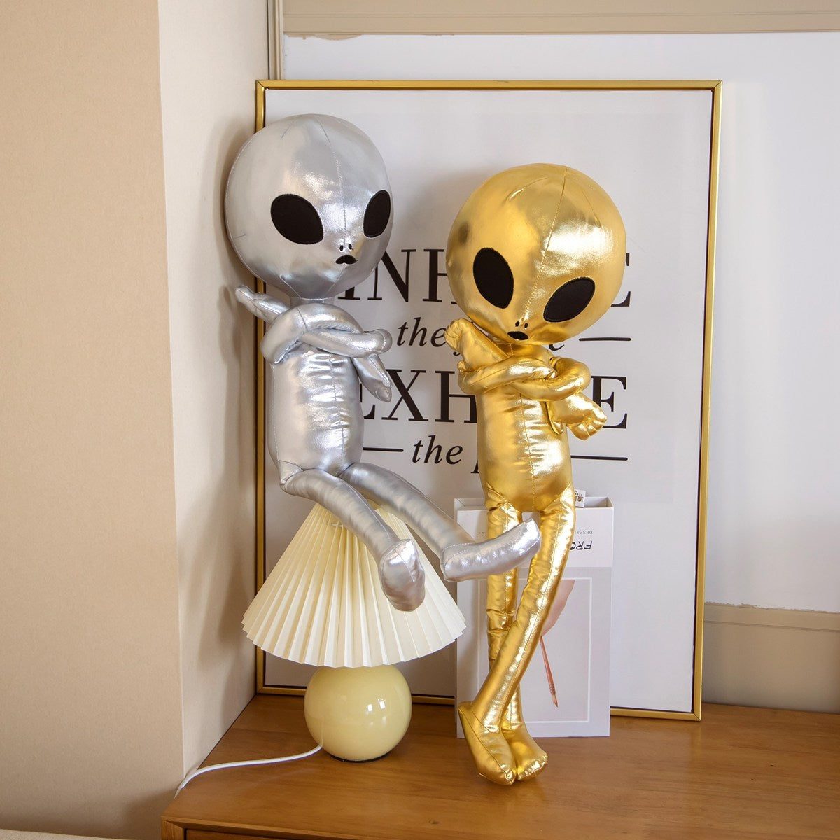 👽 Bright Skin Alien Plush Toy – Your Soft-Spoken Space Companion