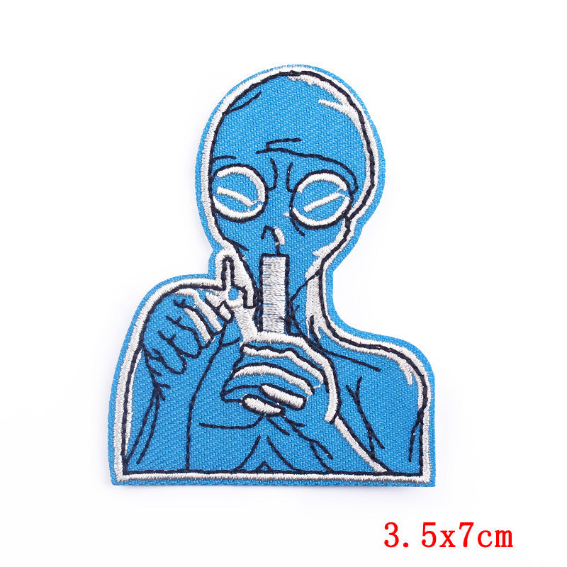 ๐ธ Alien Embroidered Patch โ Wear the Signal
