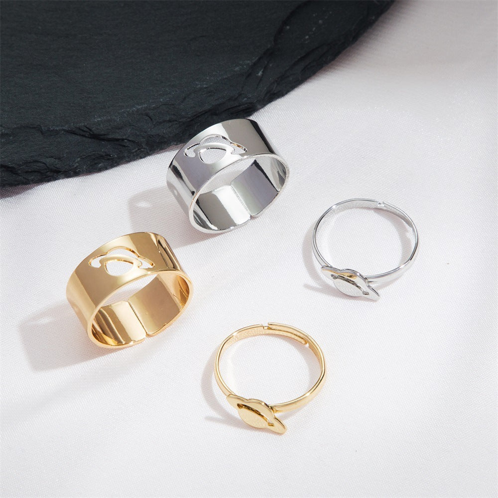 💍 Spaceship Ring Set – Signals from the Stars, Worn by You