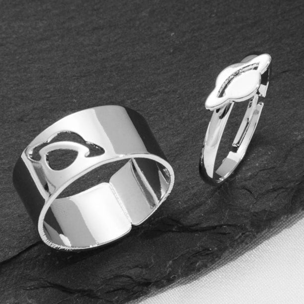💍 Spaceship Ring Set – Signals from the Stars, Worn by You