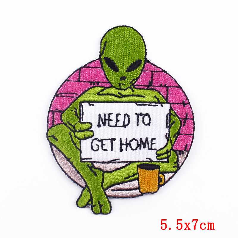 ๐ธ Alien Embroidered Patch โ Wear the Signal