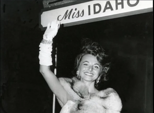 Why Linda Moulton Howe Became One of the Most Recognizable Voices in UFO Culture