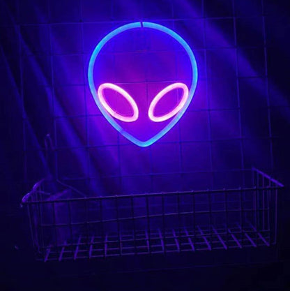 LED Alien Neon Wall Hanging Lamp – Glowing Aliencore Vibes